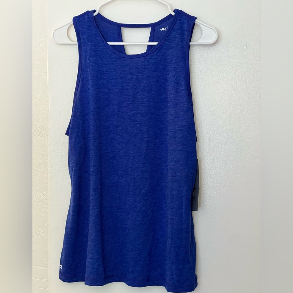 Ideology workout top and bottom